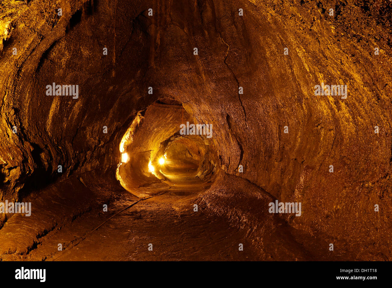 Thurston Lava Tube, Hawaiʻi Volcanoes National Park, Big Island, Hawaii