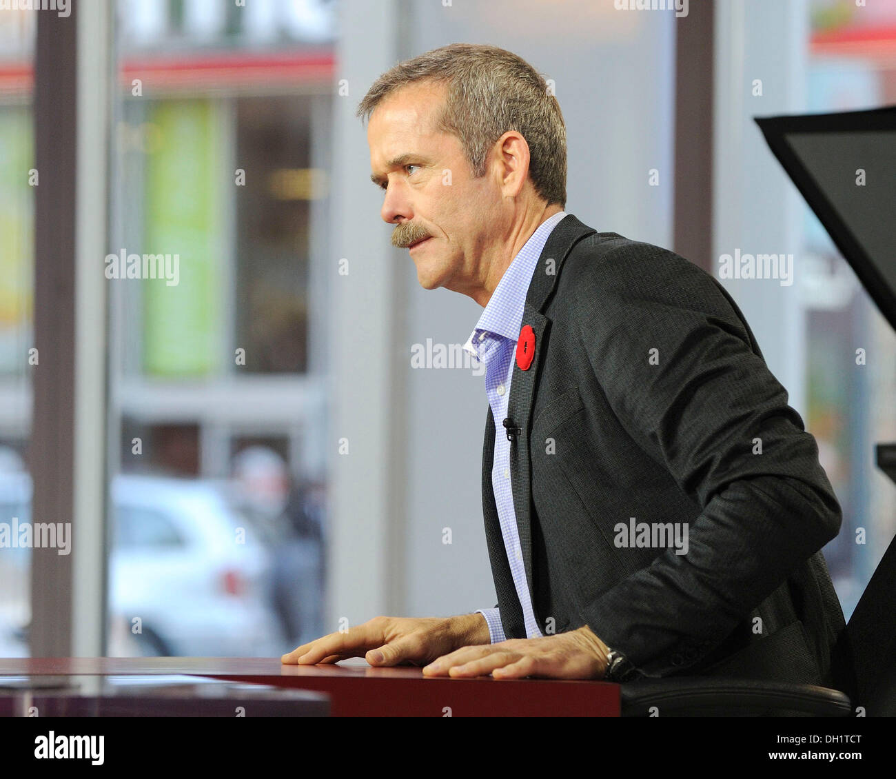 Toronto, Canada. 29th Oct 2013. Canadian astronaut and former International Space Station Commander Chris Hadfield appears on Global TV's THE MORNING SHOW sharing his experience on the IIS and promoting his new book An Astronaut’s Guide to Life on Earth. Credit:  EXImages/Alamy Live News Stock Photo