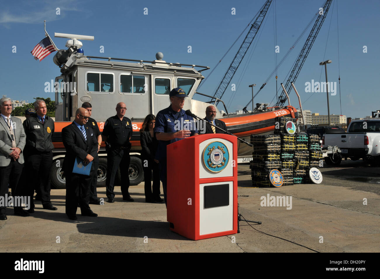 Coast guard sector san juan co hires stock photography and images Alamy