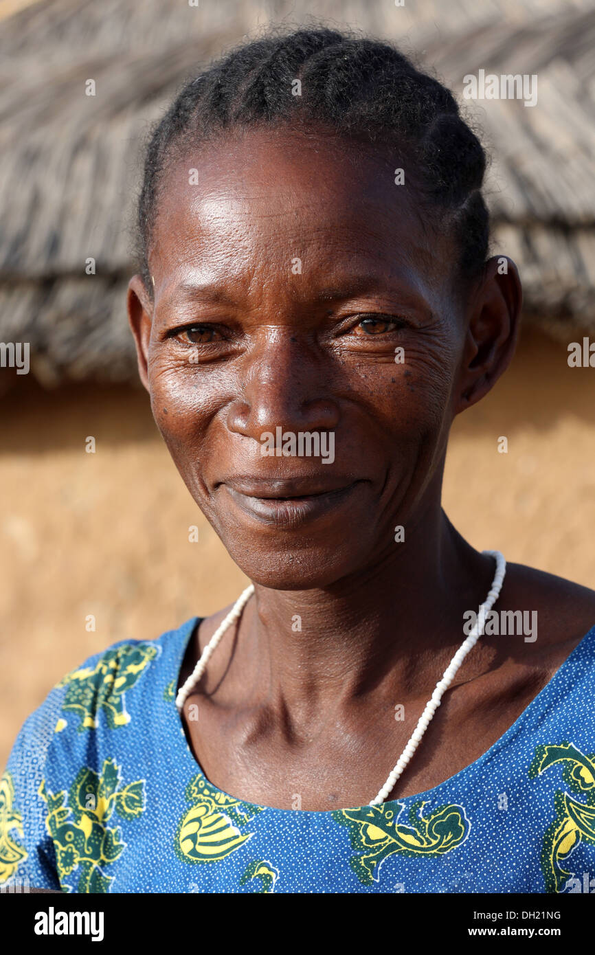 Portrait of a Fulani woman in northern Burkina Faso Stock Photo