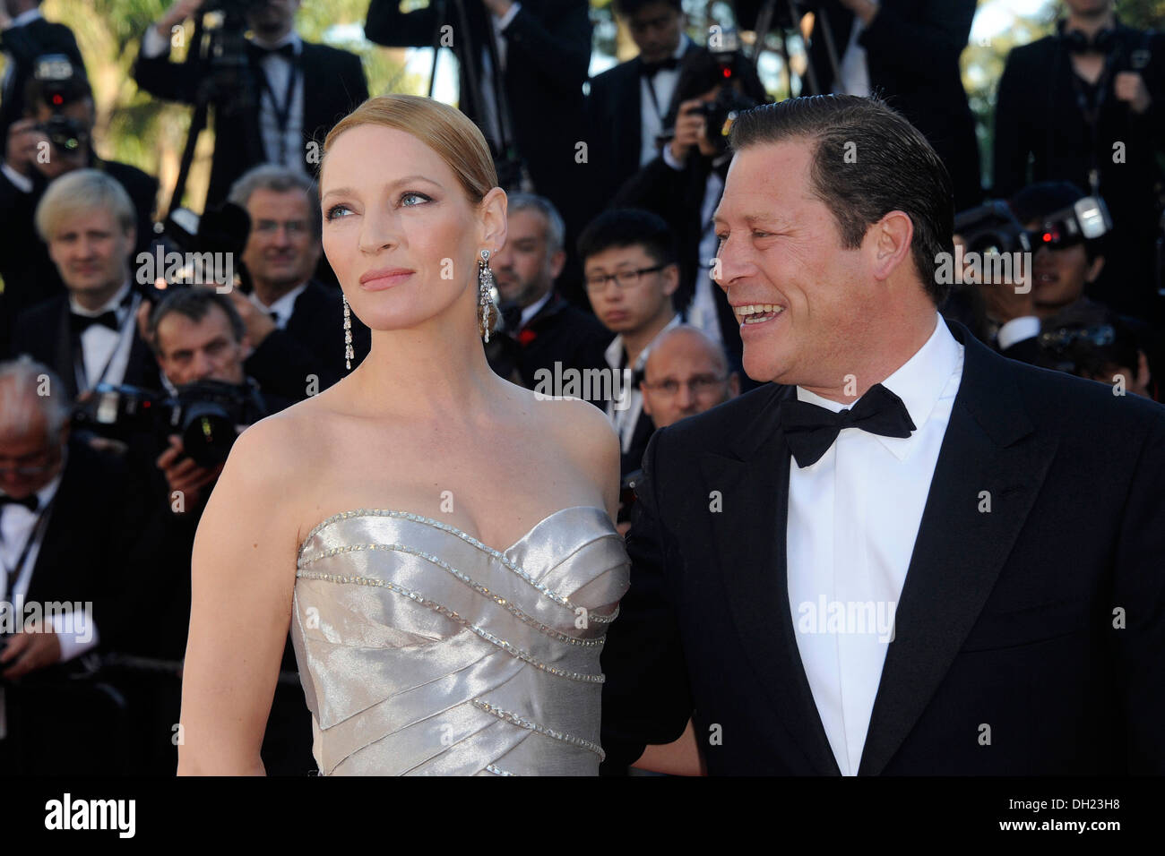 City of Cannes: Uma Thurman and Arpad Busson on the red carpet before the screening of 'Zulu' on 2013/05/26 Stock Photo