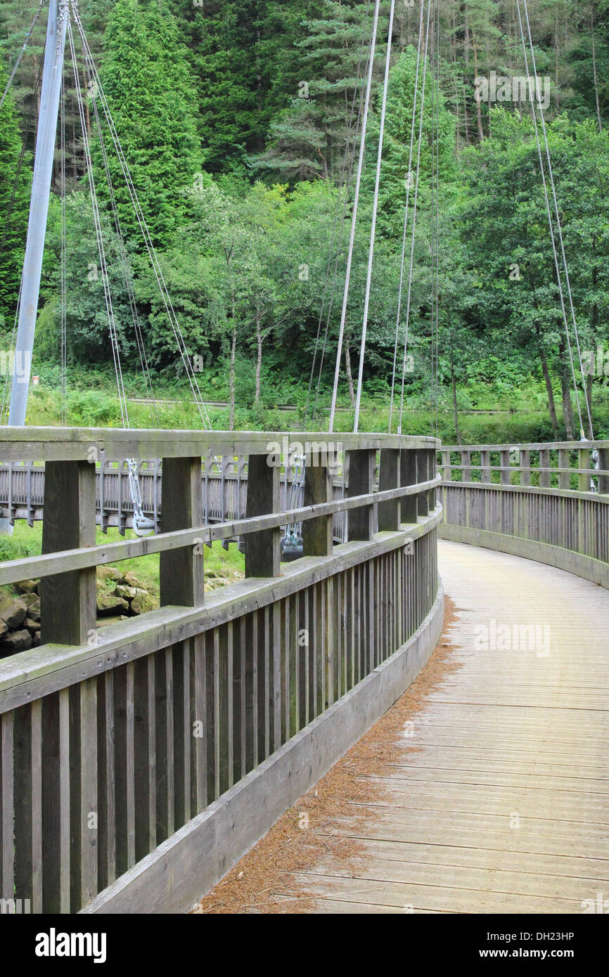 Curved suspension bridge hi-res stock photography and images - Alamy