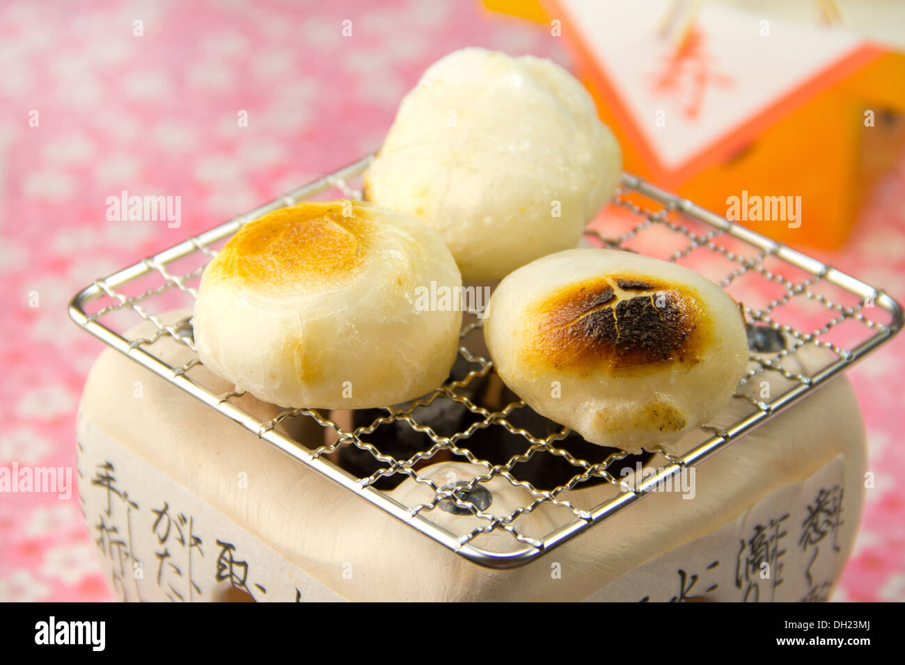 Roasted rice cake Stock Photo Alamy