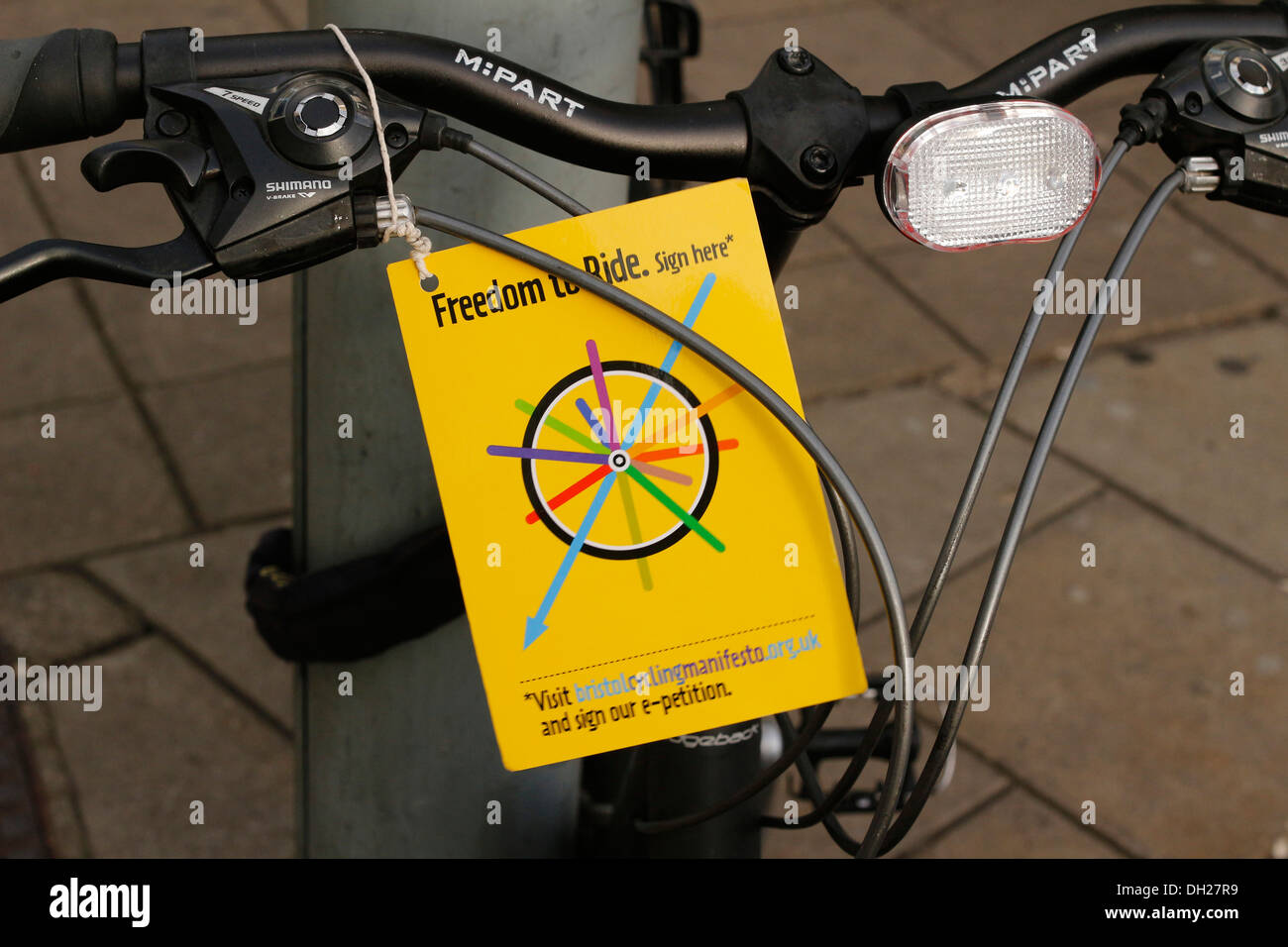 T note hi-res stock photography and images - Alamy