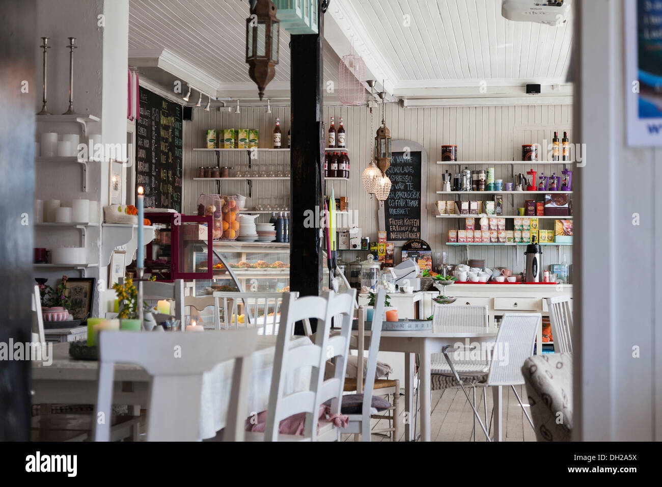 Inside Louis Vuitton's first café and restaurant - Commercial Interior  Design