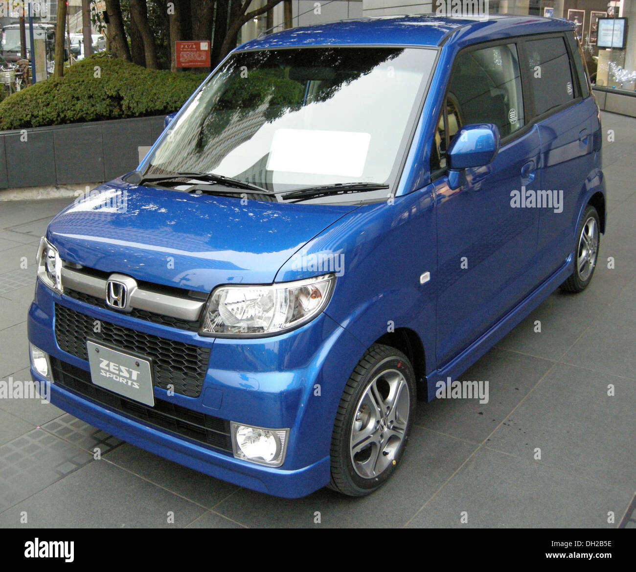 Japanese kei car hi-res stock photography and images - Alamy