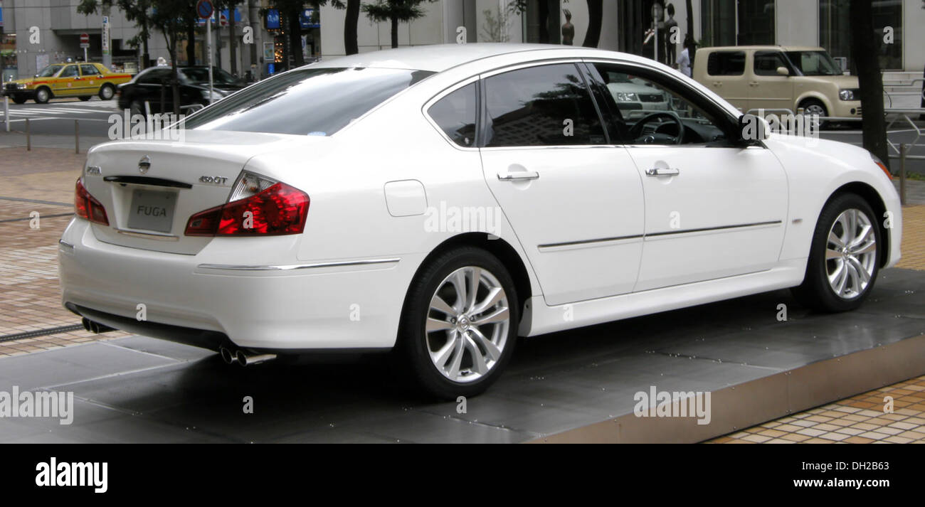 The 2007 Nissan Fuga is a luxury sedan that blends high-end 