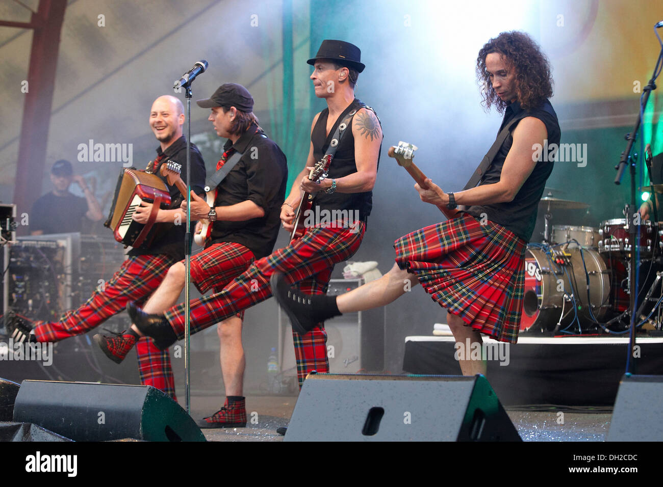 Brings band hi-res stock photography and images - Alamy
