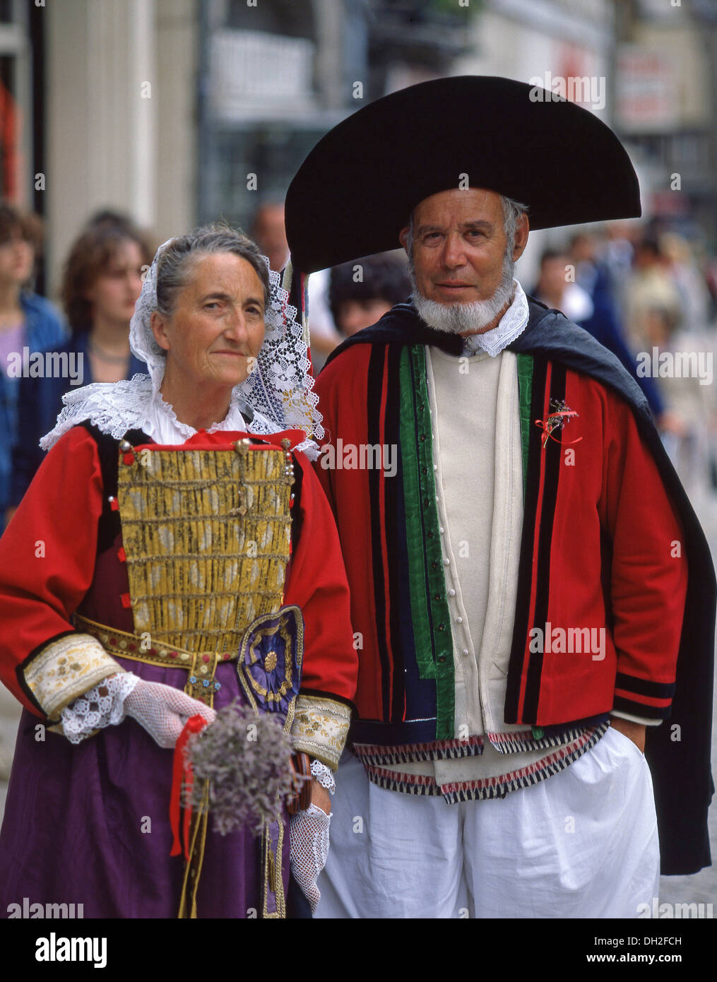 Couple in traditional dress at The Saint Loup festival, Guingamp, Côtes d'Armor Departement, Brittany, France Stock Photo