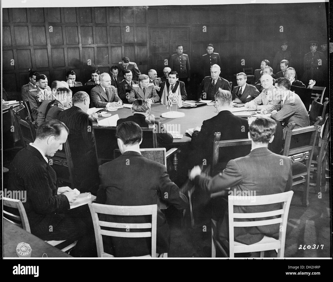 Meeting of the foreign secretaries at Cecilienhof Palace during the Potsdam Conference in Germany. Ernest Bevin... 198921 Stock Photo