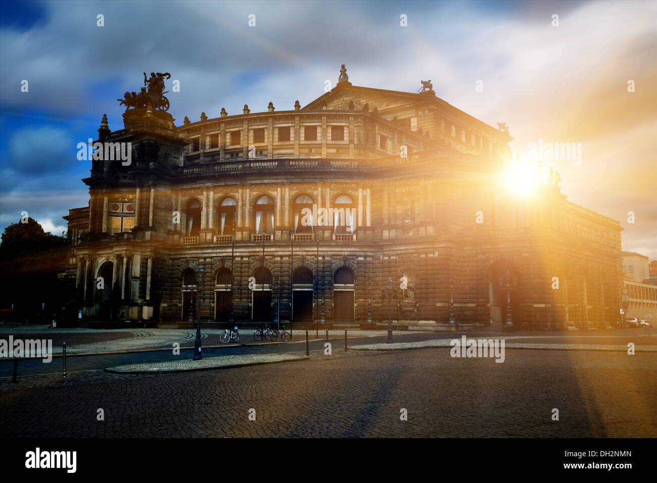 City palace sunrise hi-res stock photography and images - Alamy