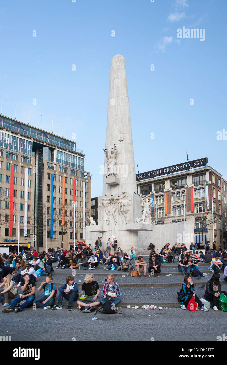 Netherlands, Amsterdam, Corronation, King Willem-Alexander. Dam square. National World War II Monument. Decorated buildings Stock Photo