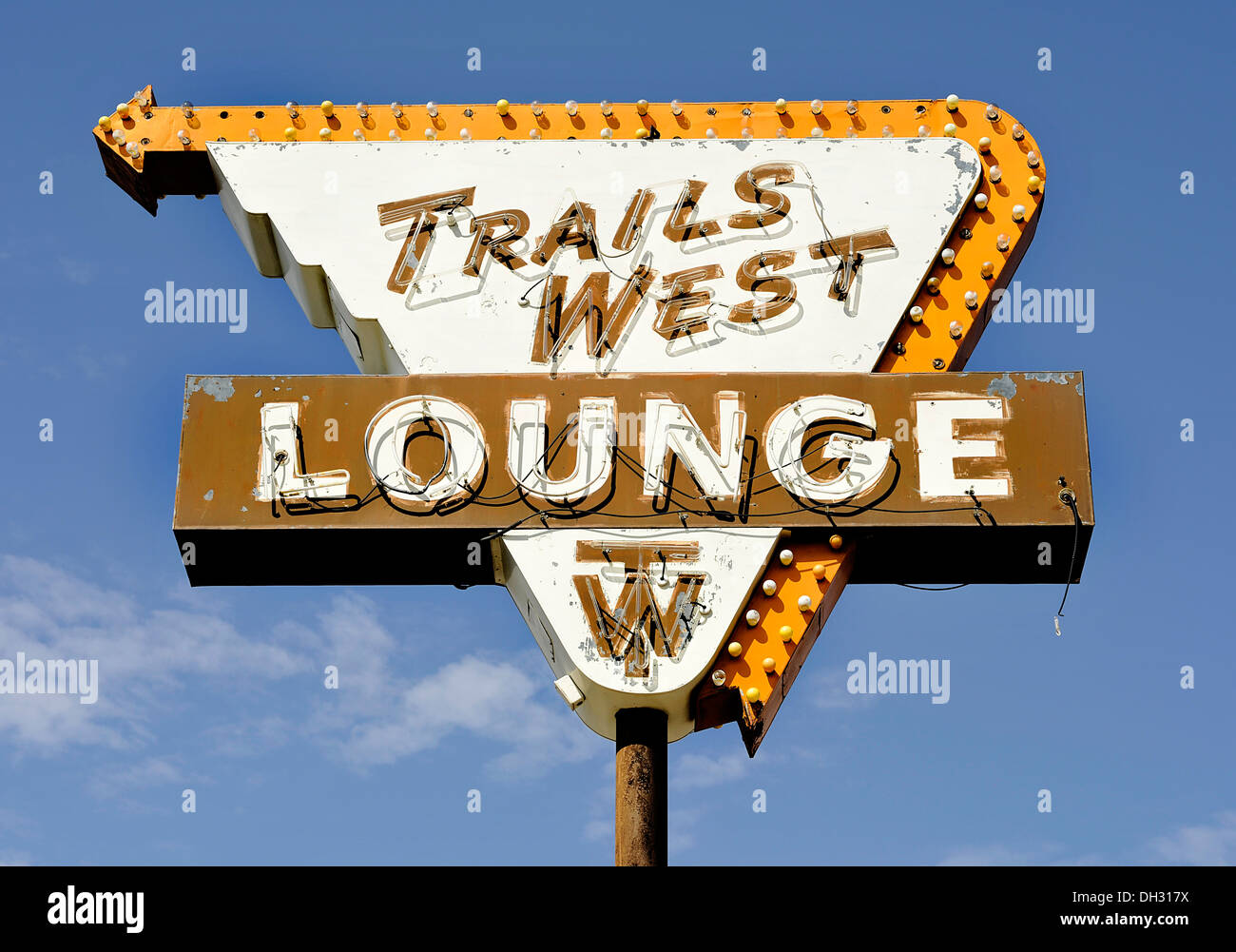 Trails West vintage sign on Route 66 against a blue sky. Tucumcari, New Mexico Stock Photo