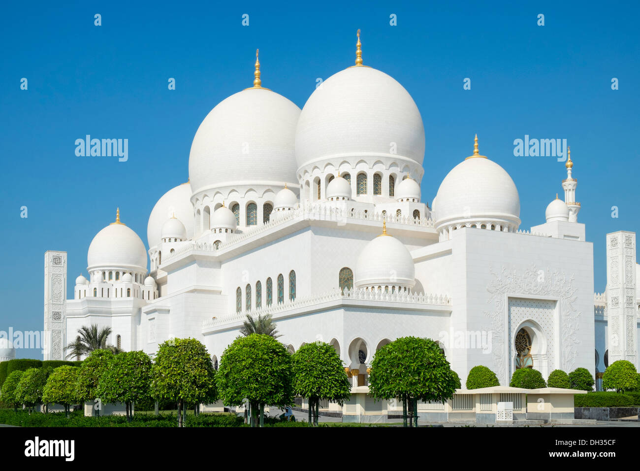 Sheikh Zayed Grand Mosque in Abu Dhabi United Arab Emirates Stock Photo