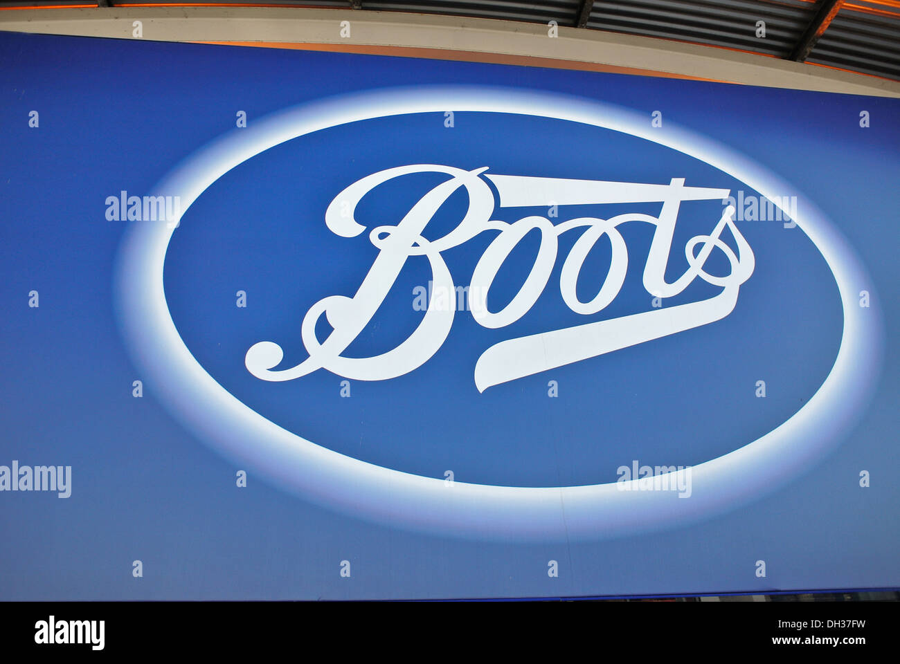 Boots Logo Chemist High Resolution Stock Photography And Images Alamy