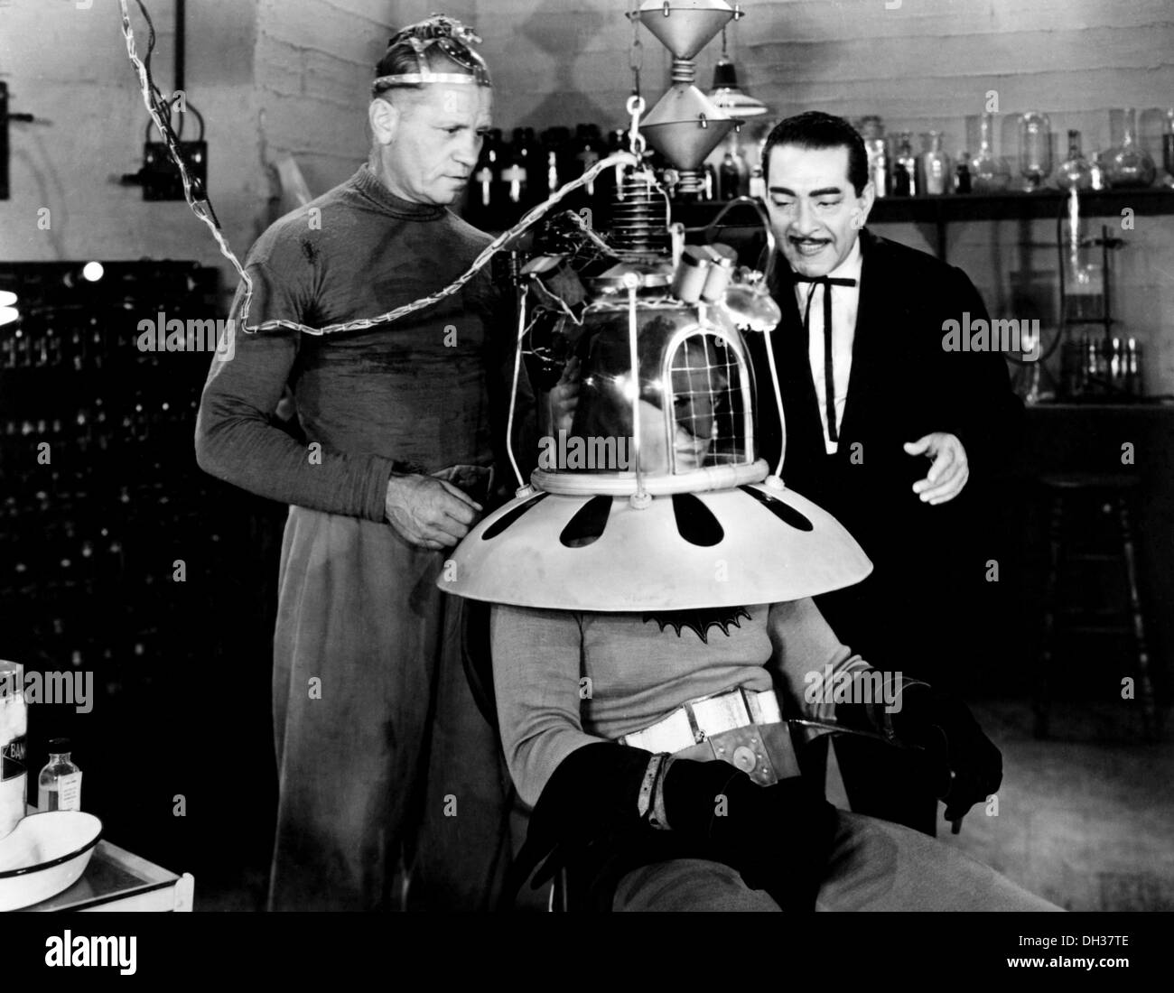 BATMAN 1943) LEWIS WILSON, J CARROL NAISH, LAMBERT HILLYER DIR) BATT 001 MOVIESTORE COLLECTION LTD Stock Photo
