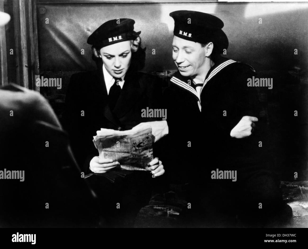 BELL BOTTOM GEORGE 1944) GEORGE FORMBY, ANNE FIRTH, MARCEL VARNEL DIR) BBG 001 MOVIESTORE COLLECTION LTD Stock Photo