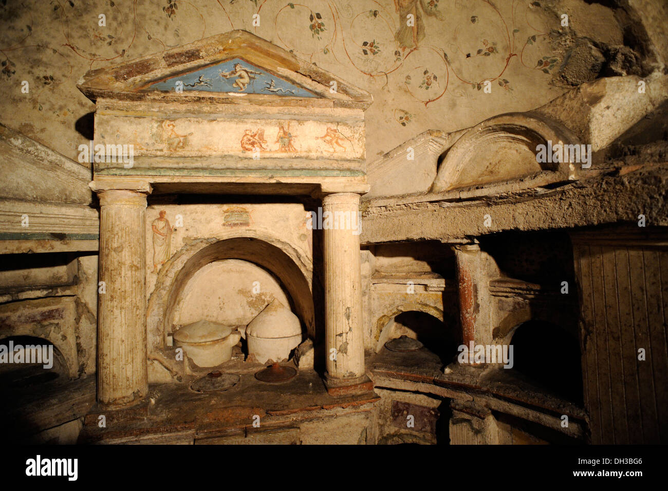 italy, rome, parco degli scipioni, columbarium of pomponius hylas, ancient roman tombs Stock Photo