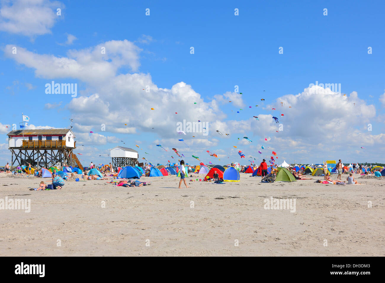 Stilt house with Strandbar 54 beach cllub on the beach of St. Peter-Ording, Kite Festival 2012, Eiderstedt, Schleswig-Holstein Stock Photo