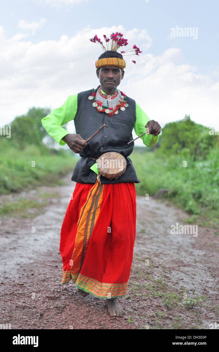 Tribal dance. Baiga Tribe Chada village Madhya Pradesh India Stock Photo Alamy