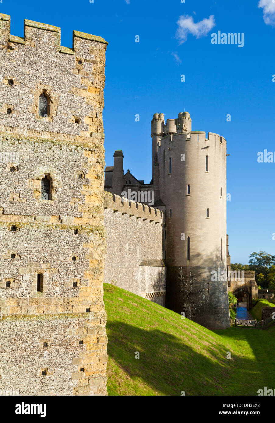 Arundel castle walls and battlements of the seat of the Duke of Norfolk Arundel West Sussex England UK GB  Europe Stock Photo
