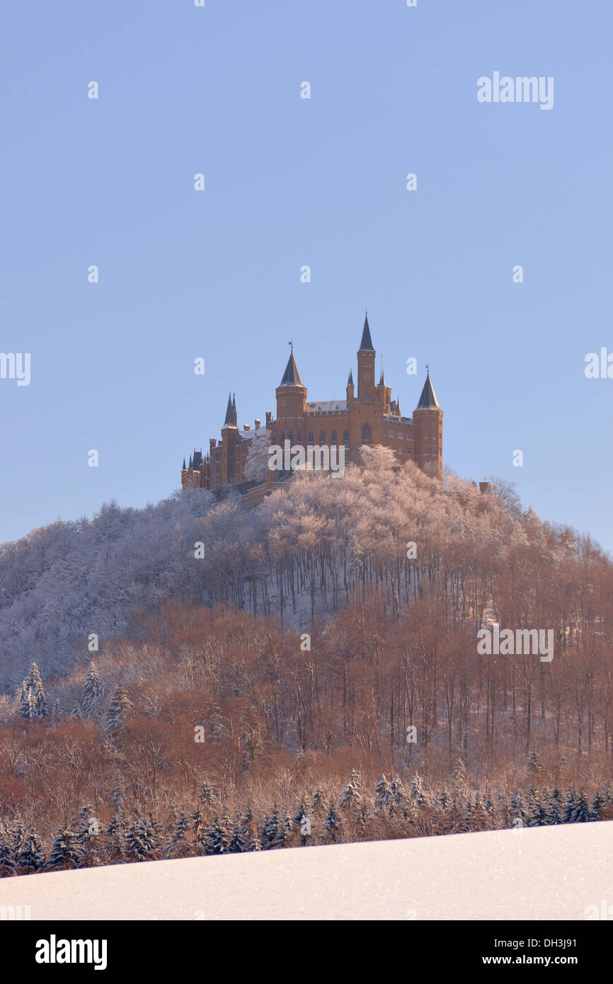 Burg Hohenzollern Castle in winter, Hechingen, Zollernalb, Schwäbische Alb, Baden-Württemberg, Germany Stock Photo