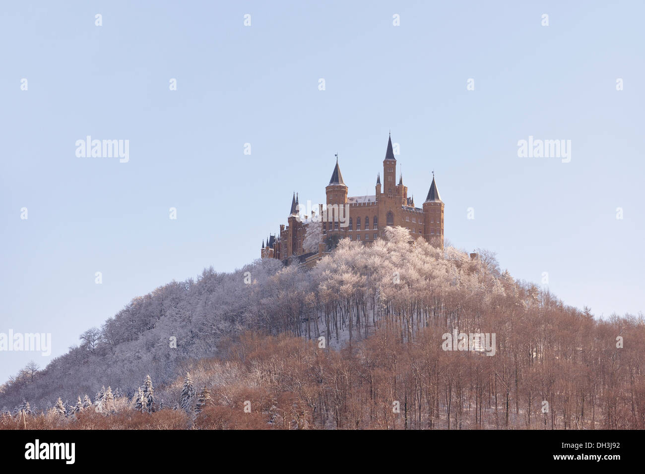 Burg Hohenzollern Castle in winter, Hechingen, Zollernalb, Schwäbische Alb, Baden-Württemberg, Germany Stock Photo