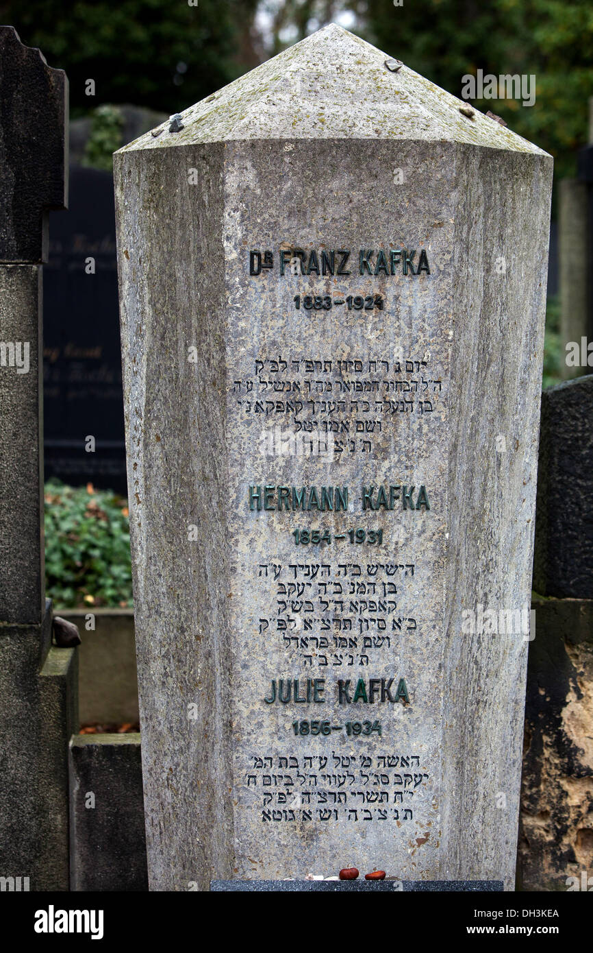 Prague Franz Kafka grave at the New Jewish Cemetery, Olsany, Zizkov Prague Stock Photo