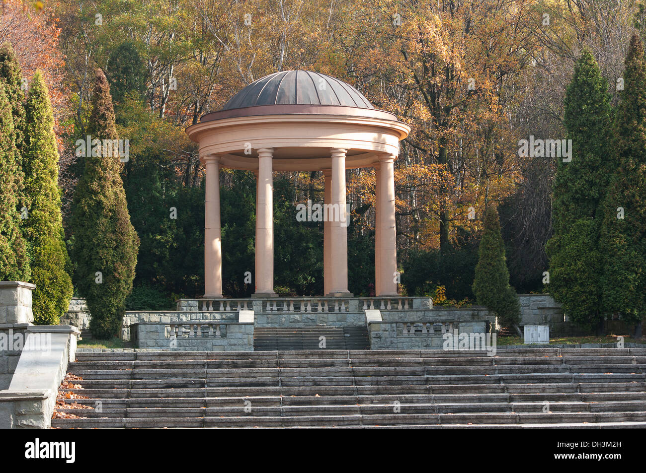 Gazebo in the autumn park Stock Photo - Alamy