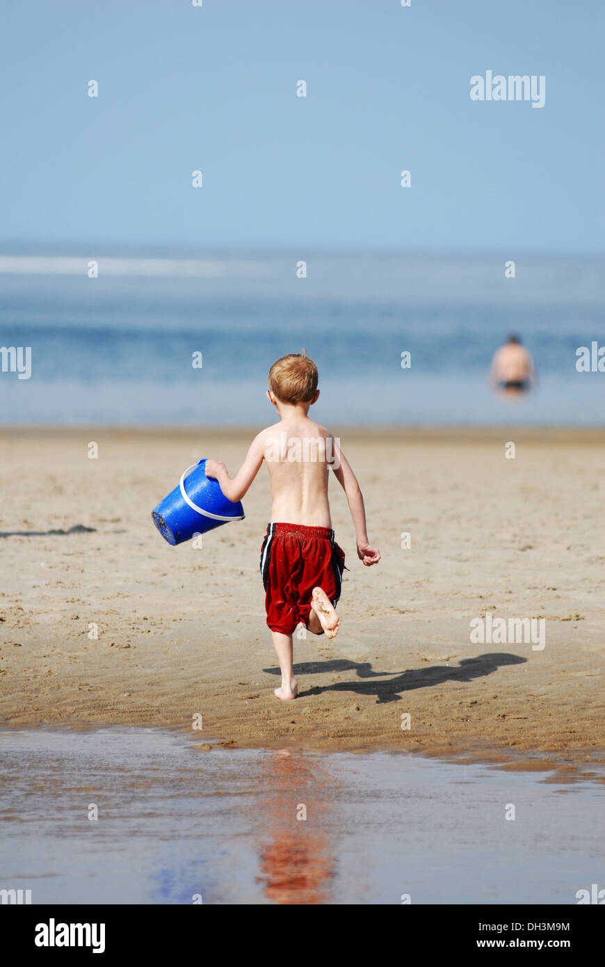 boys red swim trunks