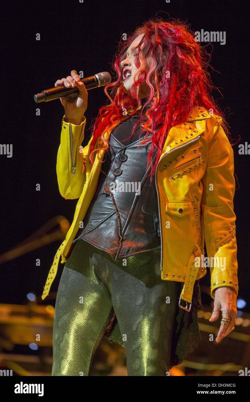 Madison, Wisconsin, USA. 29th Oct, 2013. Singer CYNDI LAUPER performs with her band on She's So Unusual tour at the Capitol Theater in Madison, Wisconsin © Daniel DeSlover/ZUMAPRESS.com/Alamy Live News Stock Photo