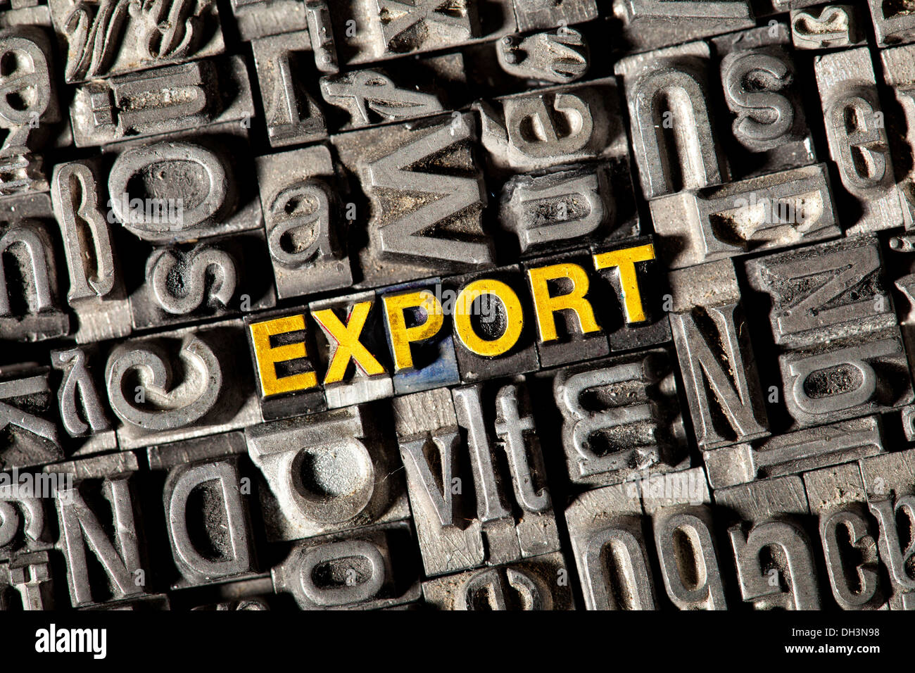 Old lead letters forming the word EXPORT Stock Photo