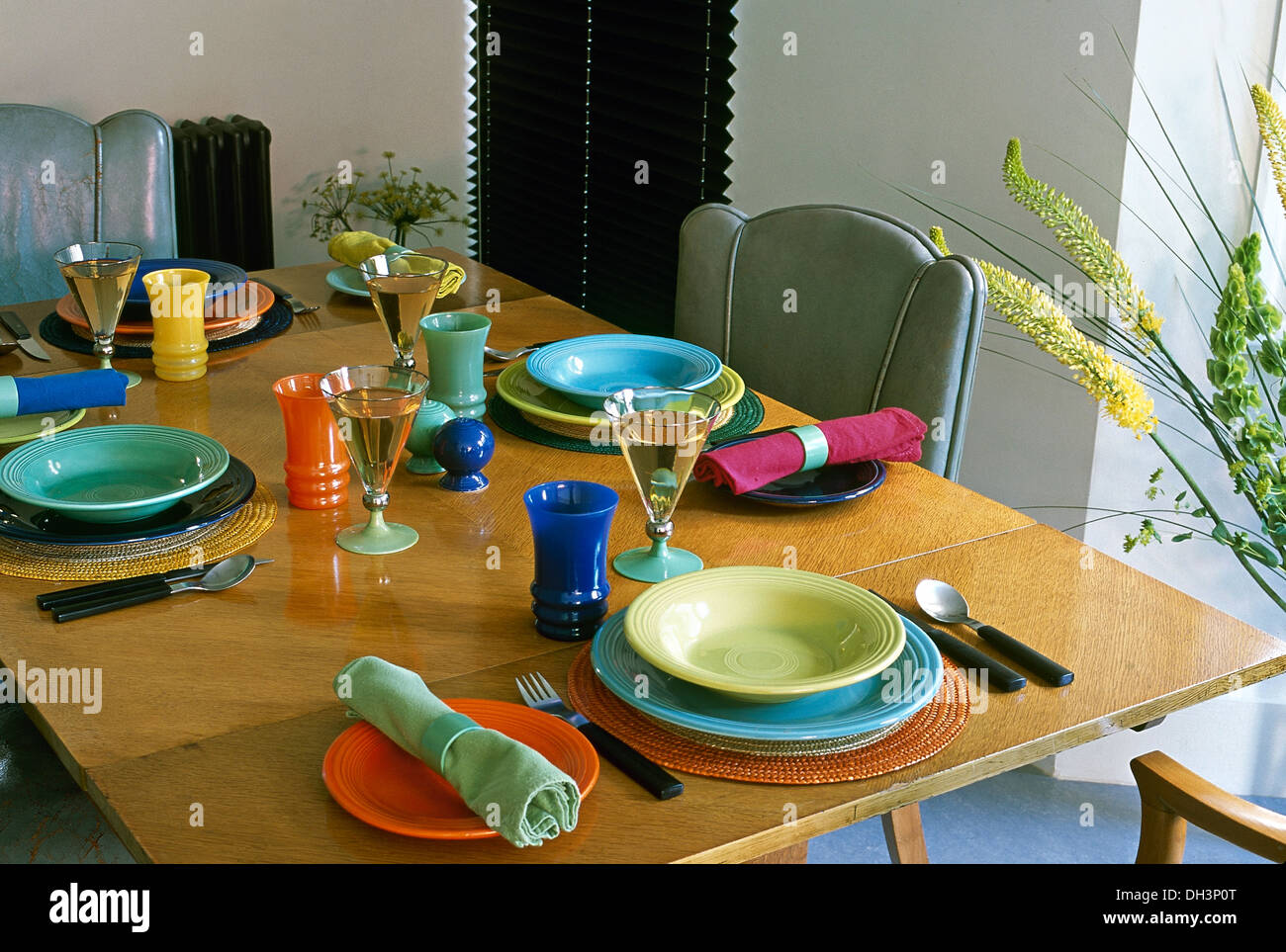 Simple dining cheap dinnerware