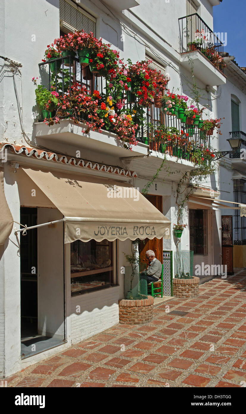 Page 2 - Flower Shop Spain High Resolution Stock Photography and Images -  Alamy