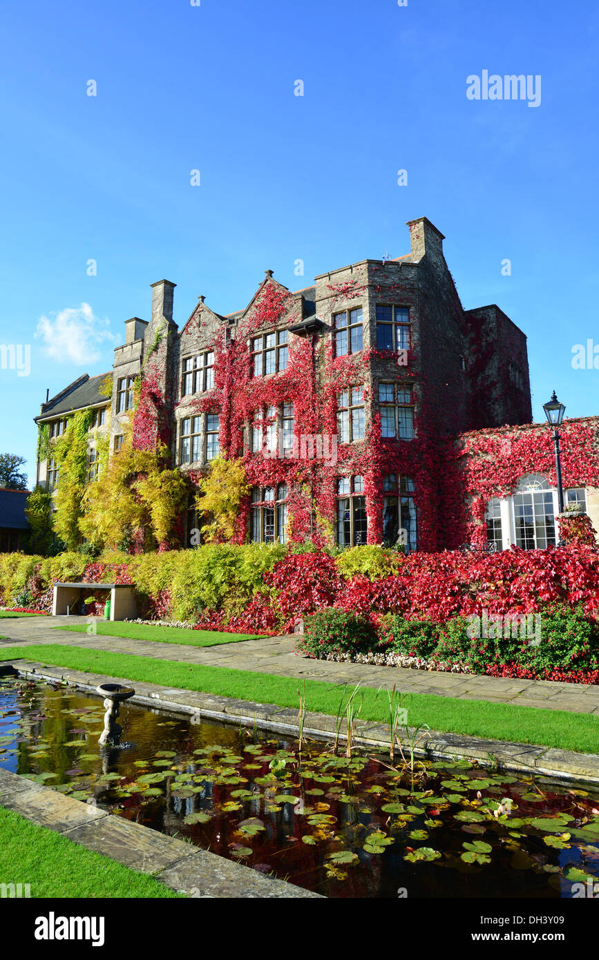 Bagshot park surrey hires stock photography and images Alamy