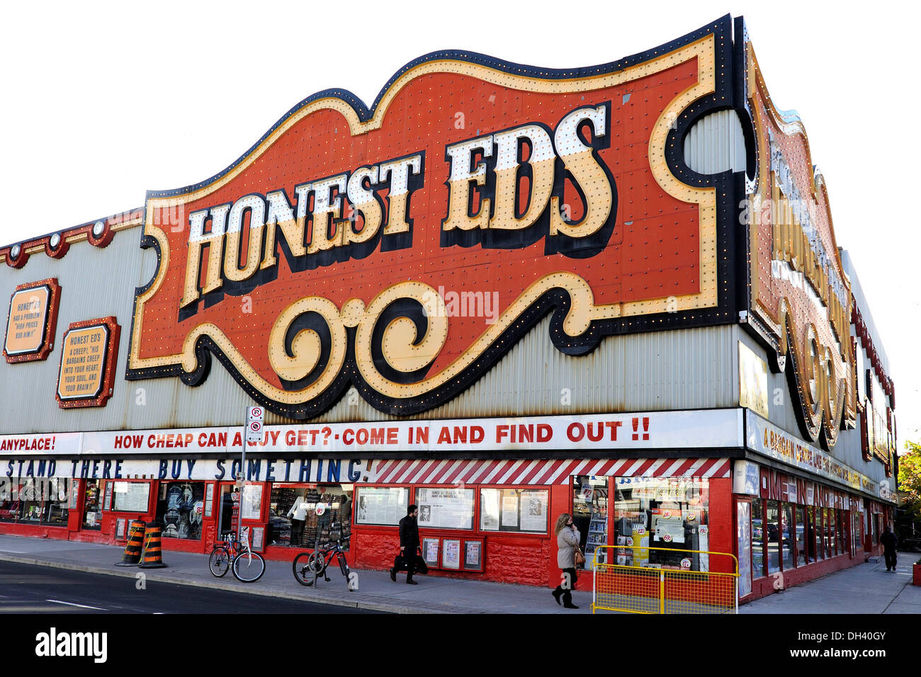 Toronto, Canada. 28th Oct 2013.  Toronto landmark discount store HONEST ED'S, located at Bathurst Street and Bloor Street West in the Annex Neighborhood, has been sold to Vancouver based developer Westbank Properties by the Mirvish family. Stock Photo