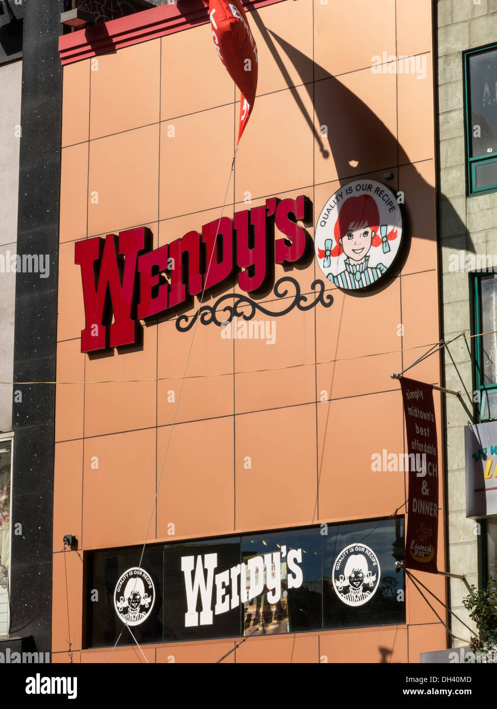Wendy's Old Fashioned Hamburgers Restaurant Facade, NYC, USA Stock Photo