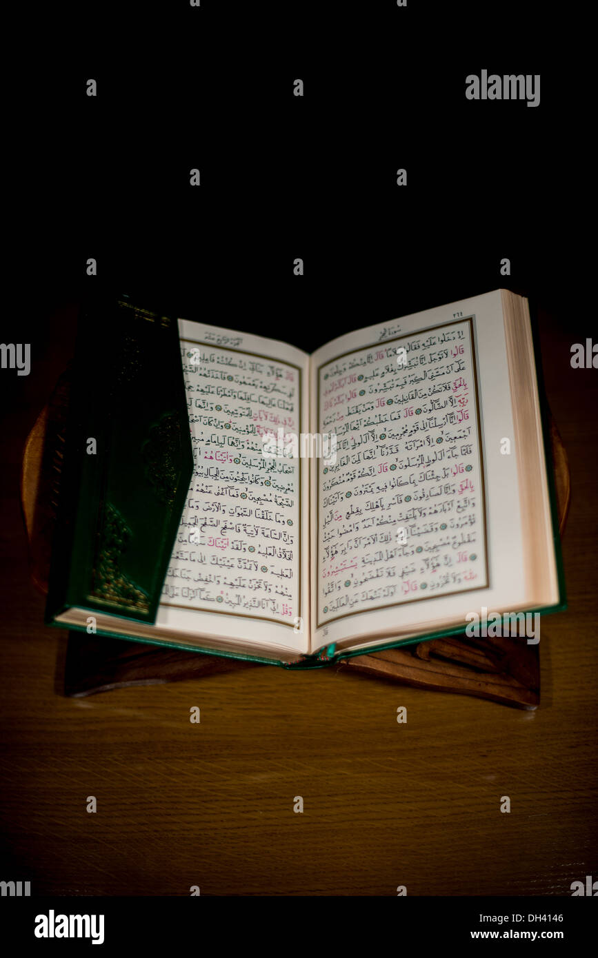 ветхий завет коран. священный коран и библия. коран священная книга мусульман доклад. ветхий завет коран. библия и коран.