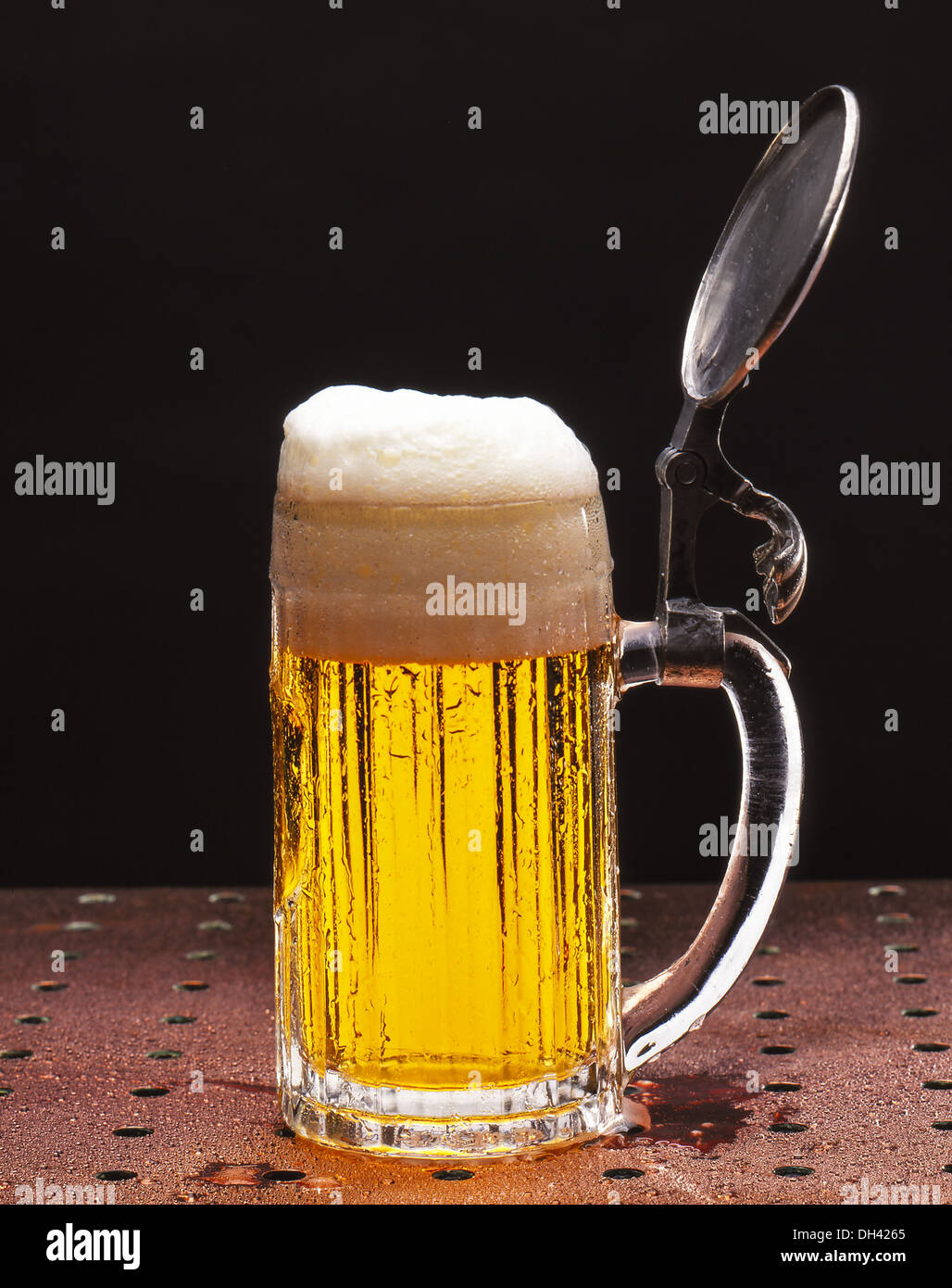 Ein Glas helles Bier Stock Photo