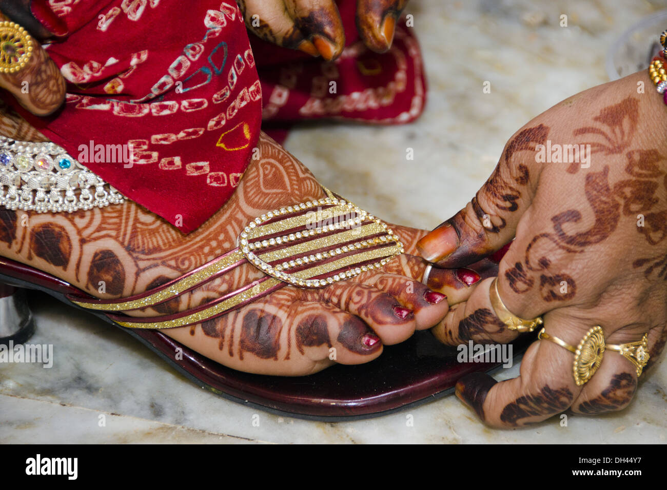 Toe rings toe ring hi-res stock photography and images - Alamy