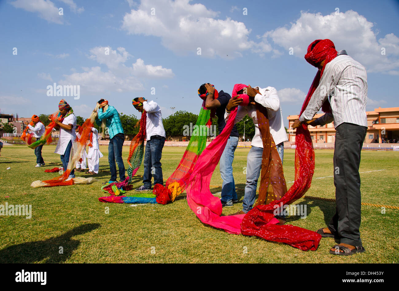 Turban tying contest in marwar festival at Jodhpur India Stock Photo