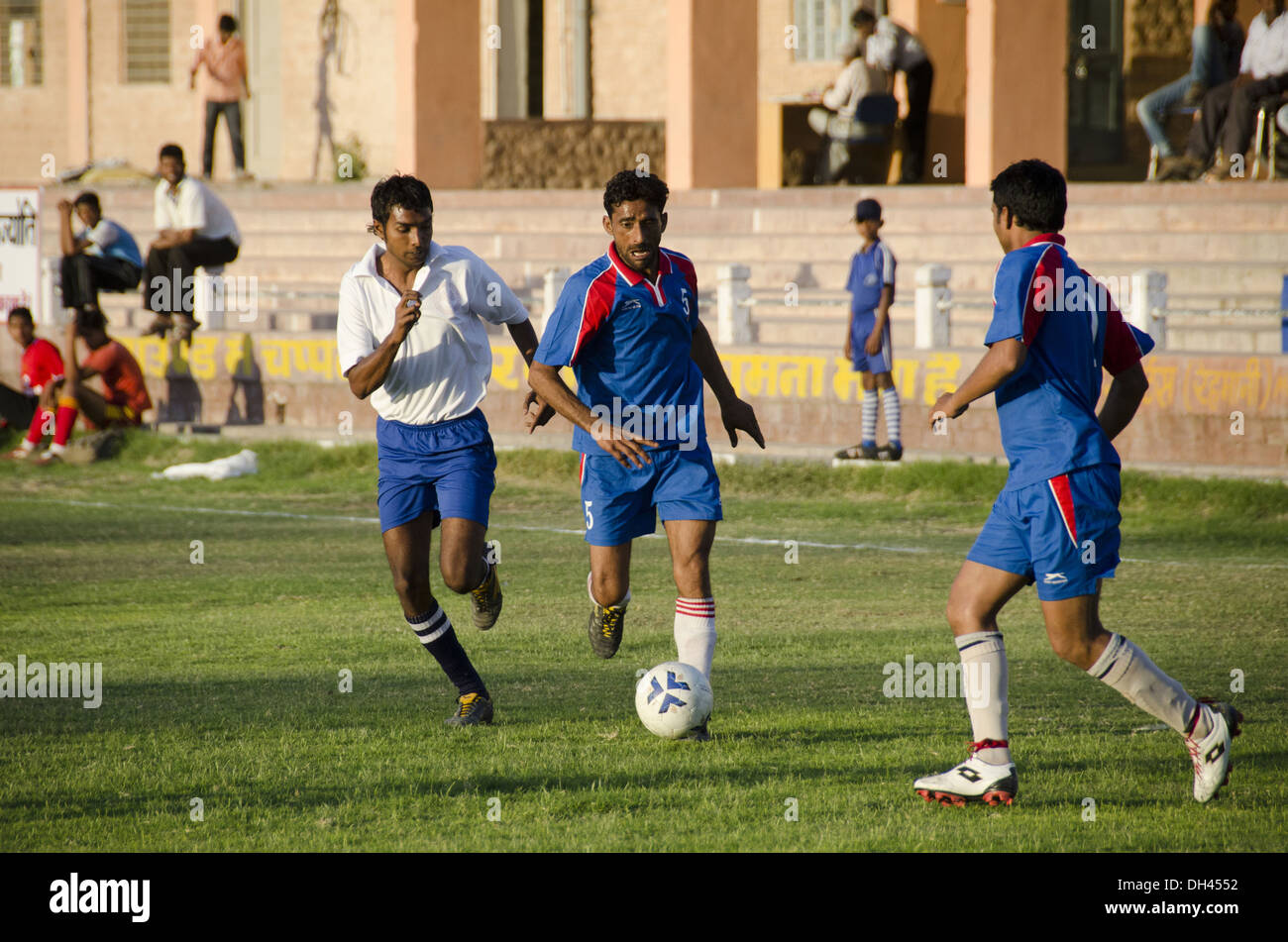 Crowd of players hires stock photography and images Alamy