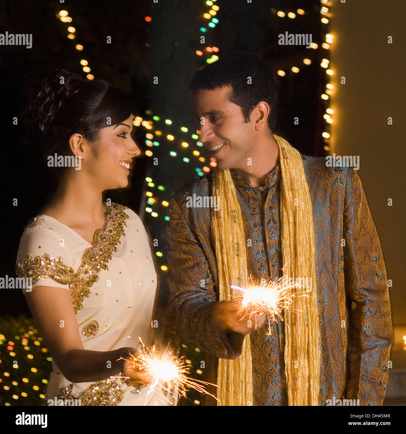Diwali 2021: Best Celebrity Couple Looks From Bollywood