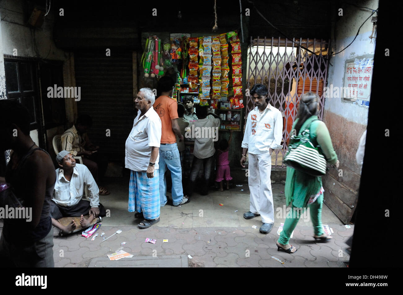 indian street people men woman shop in Bachuwadi Kamathipura Mumbai India Asia Stock Photo