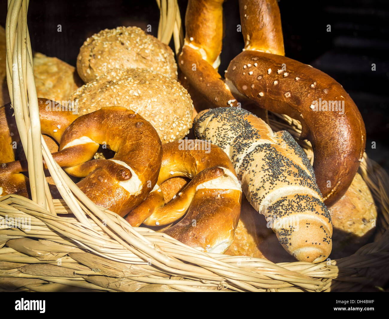 German bread basket hi-res stock photography and images - Alamy