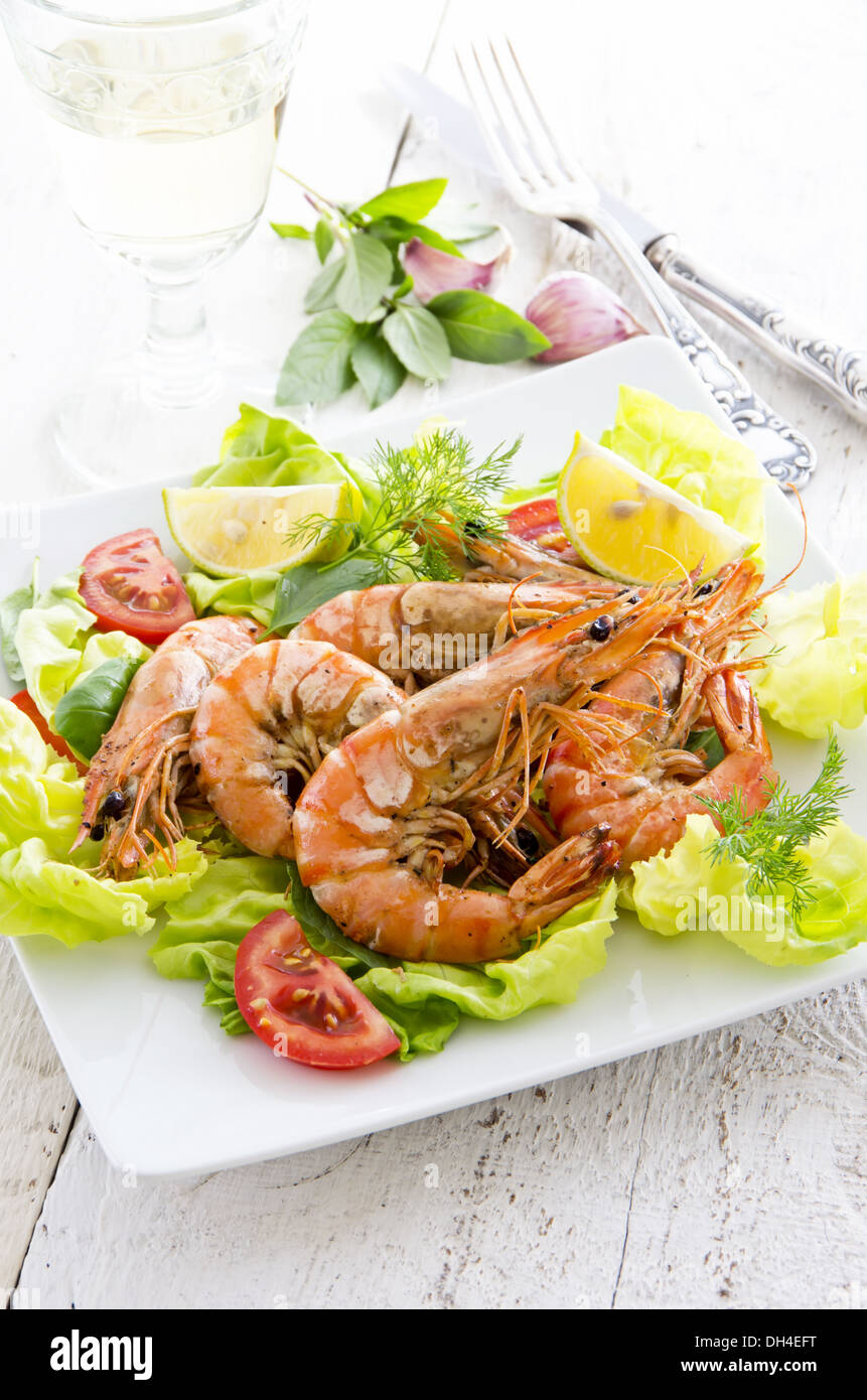 salad with fried king prawns Stock Photo Alamy