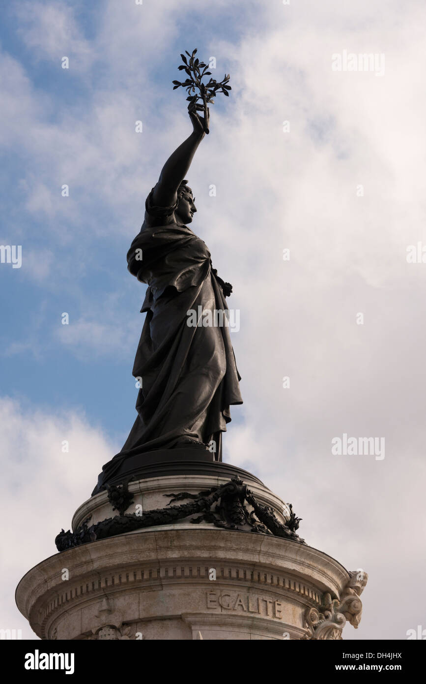 Statue Of The Iconic Marianne Place De La Republique Paris France Stock Photo Alamy Statue Of The Iconic Marianne Place De La Republique Paris France Stock Photo Alamy
