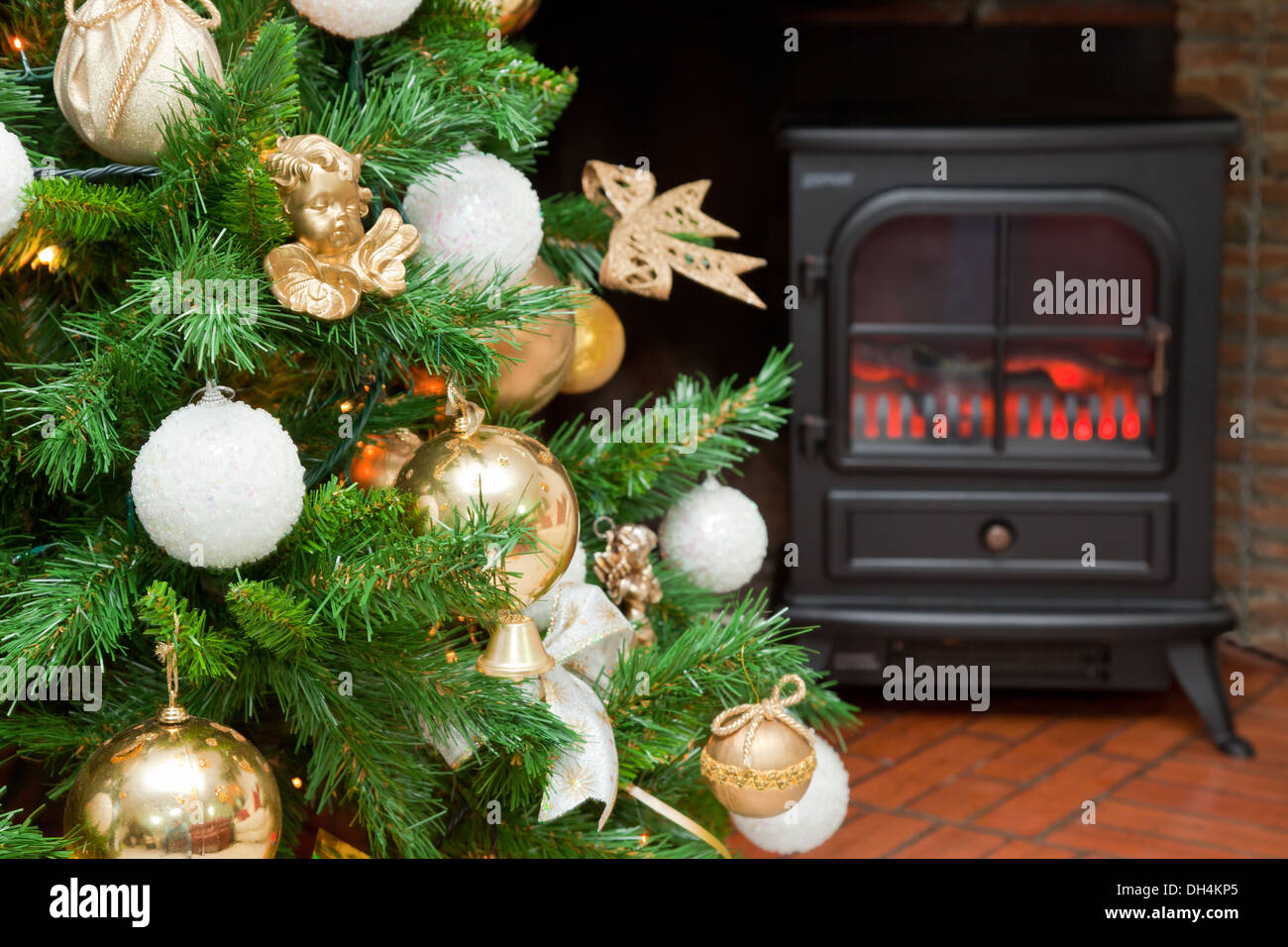 Bottom of christmas tree hi-res stock photography and images - Alamy