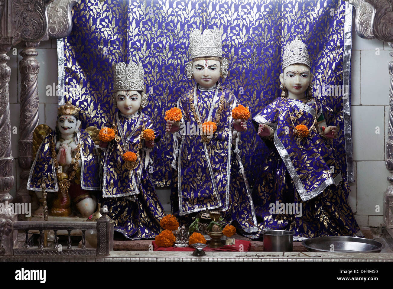 Ram Laxman Seeta temple Banganga Walkeshwar temple Mumbai Maharashtra India 2012 Stock Photo