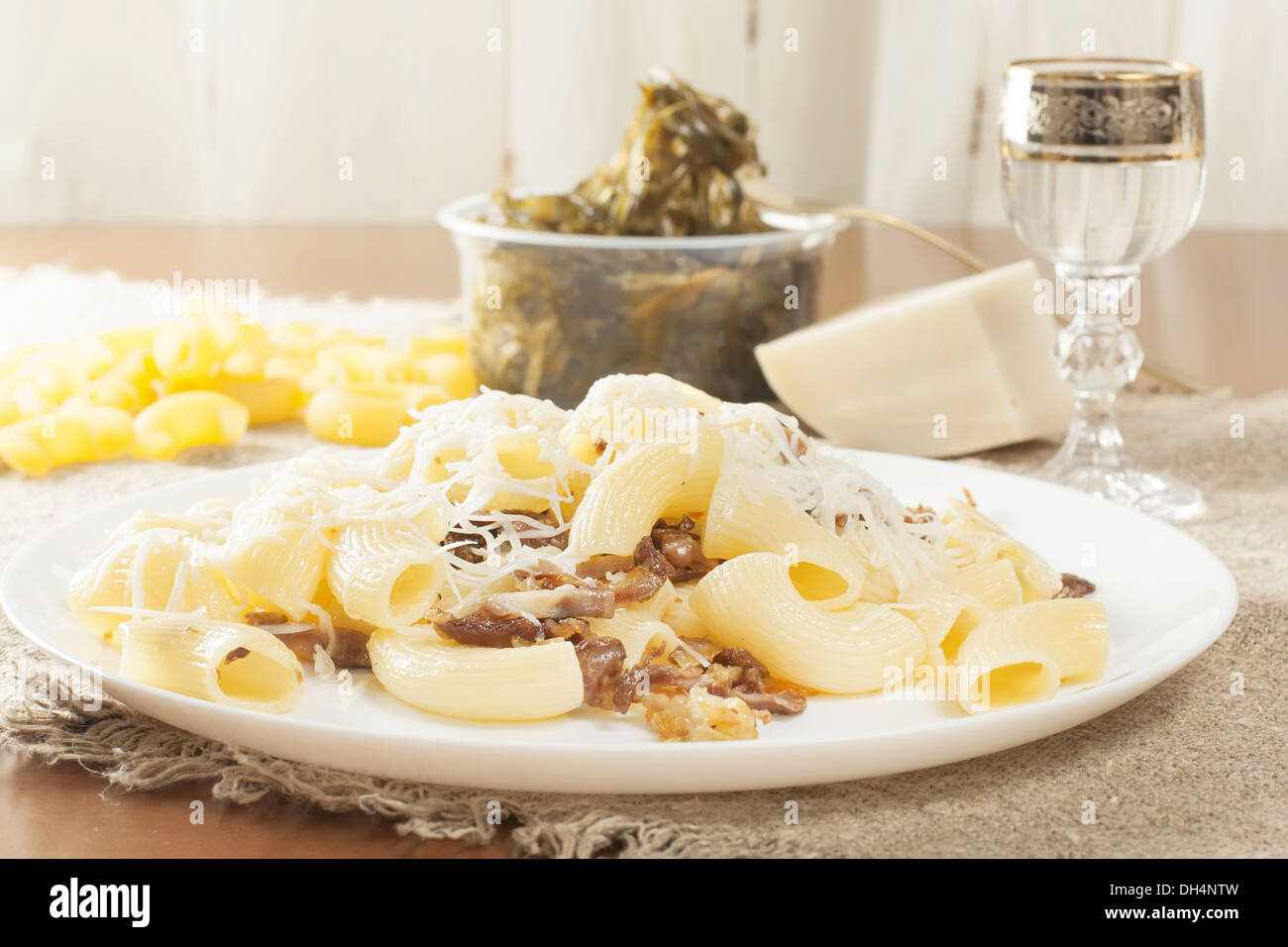 boiled pasta with chicken gizzards and cheese Stock Photo Alamy